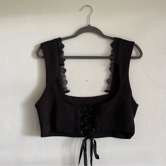 Scarlet Darkness Renaissance Peasant Dress - Picture 11 of 16